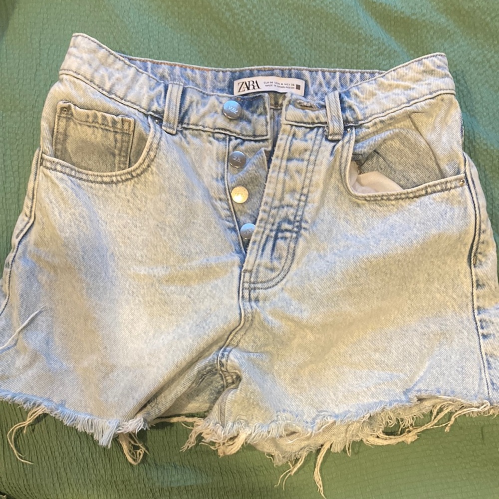 Zara light jean shorts